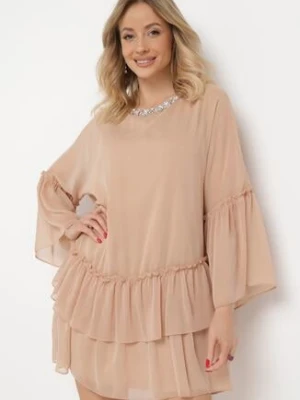 Beżowa Rozkloszowana Sukienka Mini z Dekoltem Ozdobionym Cyrkoniami i Falbanką Stevianta jusdepom