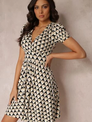 Beżowa Rozkloszowana Sukienka Mini z Kopertowym Dekoltem i Poduszkami w Ramionach Saniza by swan