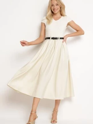 Beżowa Rozkloszowana Sukienka z Paskiem z Imitacji Skóry Drinna