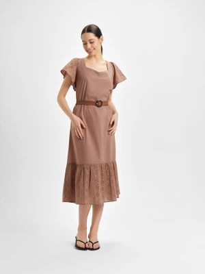 Beżowa sukienka z angielskim haftem Top Secret