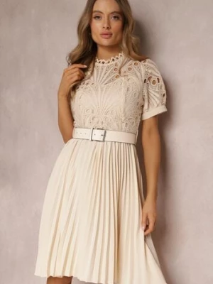 Beżowa Plisowana Sukienka z Paskiem i Koronką Stelly elsa.m by may