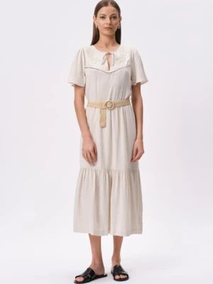 Beżowa sukienka z paskiem z rafii Greenpoint