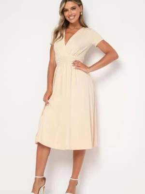 Beżowa Taliowana Sukienka z Dekoltem na Zakładkę Quimadea by swan