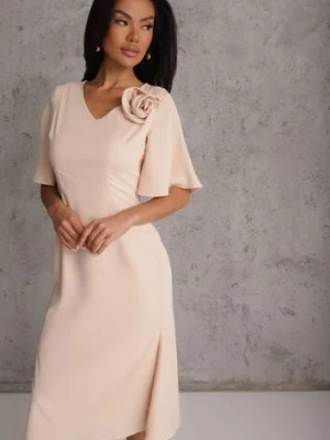 Beżowa Zwiewna Sukienka Wieczorowa VICES z Aplikacją 3D w Kształcie Kwiatu Themira