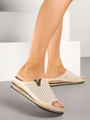 Beżowe Ażurowe Klapki na Koturnie Vices Linastra
