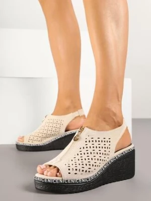 Beżowe Ażurowe Sandały na Koturnie z Suwakiem Adivine seastar