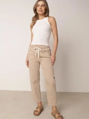 Beżowe Bawełniane Jeansy Mom Fit z Wysokim Stanem i Wiązaniem w Talii Raeney milas91