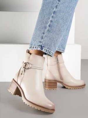 Beżowe Botki na Słupku z Aplikacją przy Cholewce Tulonisse potocki