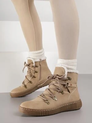 Beżowe Botki Traperki z Ozdobnym Sznurowaniem i Tłoczoną Podeszwą Fasitta super mode