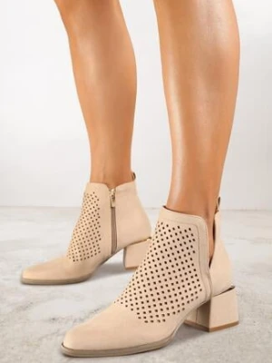 Beżowe Botki Vices na Słupku z Metaliczną Wstawką i Ażurowym Zdobieniem Vleferdia