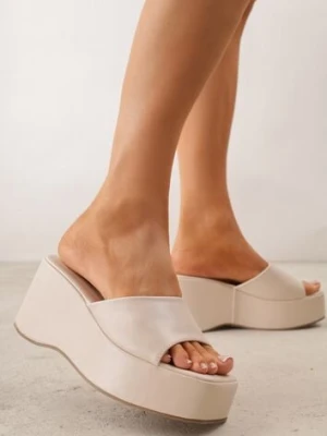 Beżowe Chunky Klapki na Koturnie i Platformie z Kwadratowym Noskiem Magass sergio todzi