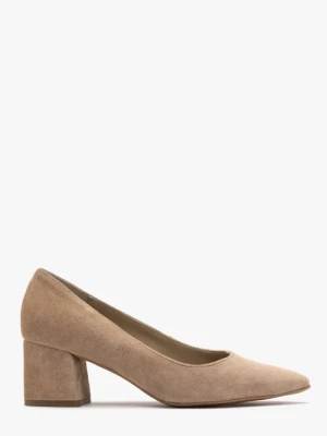 Beżowe czółenka na masywnym klocku Ryłko