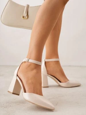 Beżowe Czółenka na Słupku w Klasycznym Stylu ze Szpiczastym Noskiem Zelelle