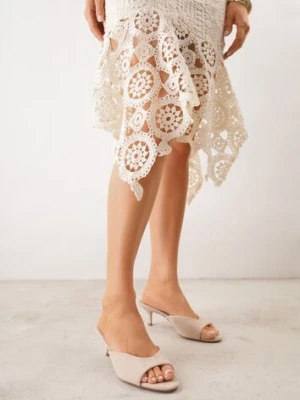 Beżowe Eleganckie Klapki z Imitacji Zamszu na Obcasie Typu Kaczuszka Snorea sergio todzi