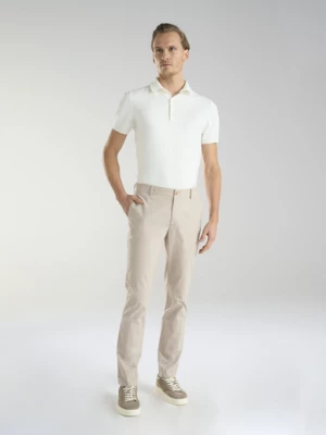 Beżowe gładkie spodnie męskie chino Pako Lorente