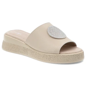 Beżowe Klapki Filippo Modne Obuwie Damskie