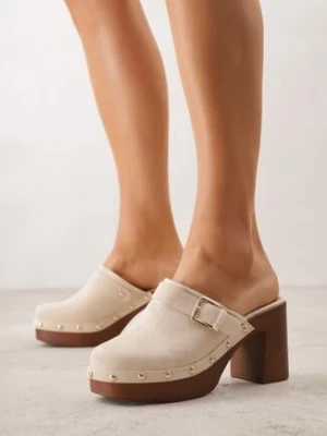 Beżowe Klapki na Obcasie Typu Chodaki Ozdobione Nitami i Klamrami Herminna seastar