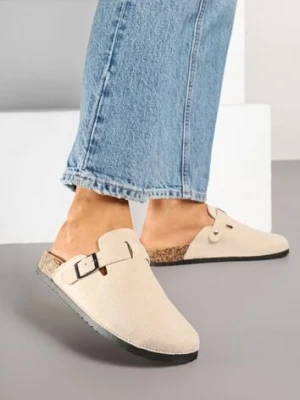 Beżowe Klapki Typu Chodaki z Ekozamszu Zdobione Sprzączką Amustana