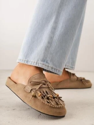 Beżowe Klapki VICES Typu Mule z Koralikami Frędzlami i Kokardą Dioleora