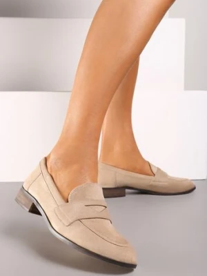 Beżowe Klasyczne Mokasyny Typu Loafersy na Płaskiej Podeszwie Daivina vices