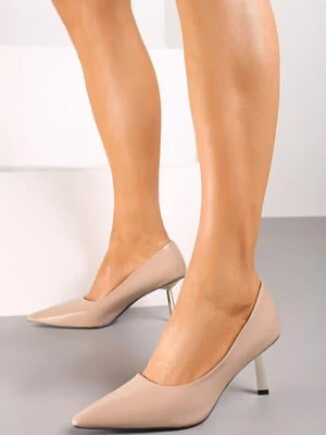 Beżowe Lakierowane Czółenka na Metalicznej Szpilce Rivlina