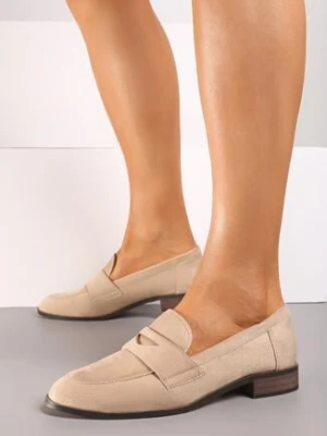 Beżowe Mokasyny Loafersy o Klasycznym Fasonie na Płaskiej Podeszwie Dailara vices