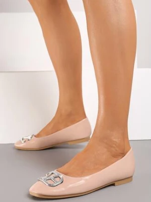 Beżowe Płaskie Lakierowane Balerinki z Cyrkoniową Ozdobą Evelinira