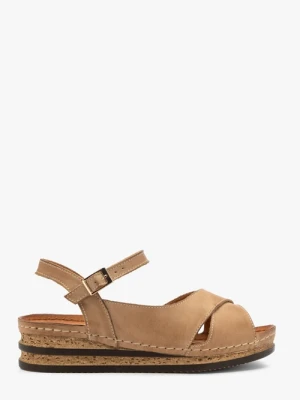 Beżowe sandały damskie z platformą Ryłko