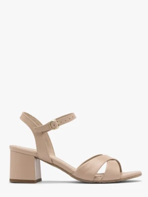 Beżowe sandały na obcasie Ryłko