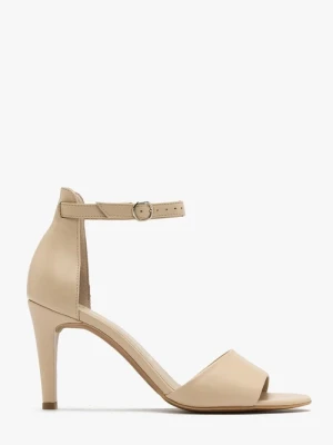 Beżowe sandały na szpilce Ryłko