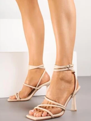 Beżowe Sandały na Szpilce z Kwadratowym Noskiem Reazania givana