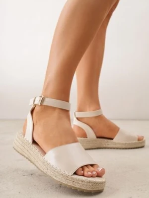 Beżowe Sandały VICES na Plecionej Platformie z Zapięciem na Pasek z Klamrą Evimoni