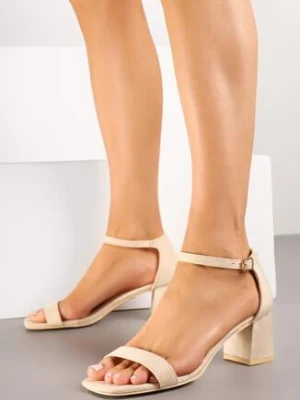Beżowe Sandały Vices na Słupkowym Obcasie z Kwadratowym Noskiem Galonea