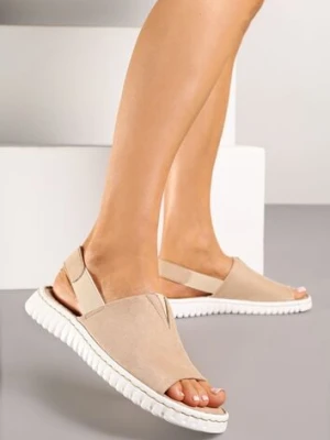 Beżowe Sandały Vices z Ekozamszu na Podeszwie Zdobionej Żłobieniami Saruvelle