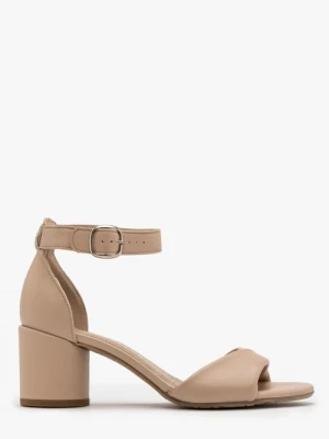 Beżowe sandały z ozdobną cholewką Ryłko