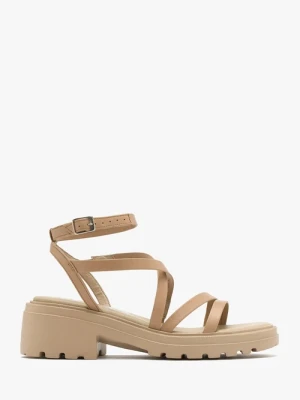 Beżowe sandały z paseczkami Ryłko