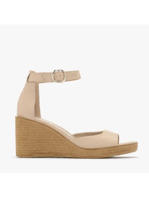 Beżowe sandały z zapięciem wokół kostki Ryłko