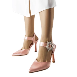 Beżowe satynowe sandały na szpilce Linda różowe Inna marka
