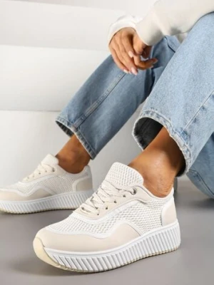 Beżowo-Białe Sneakersy na Tłoczonej Platformie Wilaria