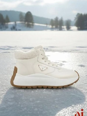 Beżowe Sneakersy Śniegowce Vices na Platformie Ozdobione Trójkątną Aplikacją Ficebia