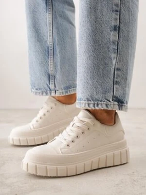 Beżowe Sneakersy VICES na Grubej Tłoczonej Podeszwie z Perforacją Diomerine