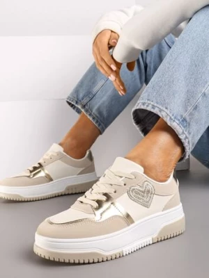 Beżowe Sneakersy z Brokatową Naszywką w Kształcie Serca Avioneria