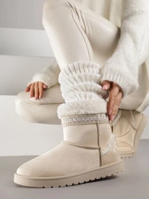 Beżowe Śniegowce o Wsuwanym Fasonie z Haftem i Futrem przy Cholewce Mevinadia