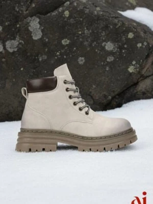 Beżowe Traperki z Ociepleniem i Sznurowaniem Almudena