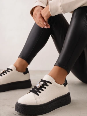 Beżowo-Czarne Minimalistyczne Sneakersy Skórzane na Platformie z Aplikacją z Cyrkoniami Gorisa Goodin