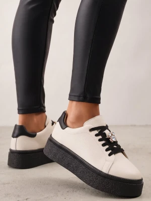 Beżowo-Czarne Skórzane Sneakersy Basic na Grubej Podeszwie z Biżuteryjną Aplikacją Rille Goodin