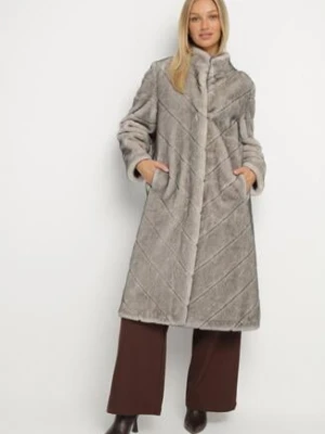 Beżowy Długi Płaszcz Futerko z Ozdobnymi Przeszyciami i Stójką Zenima ann gissy