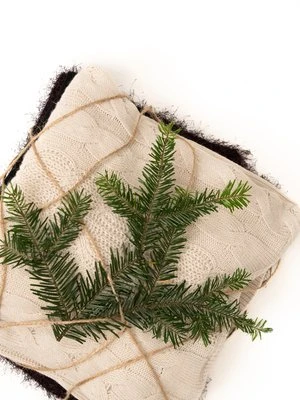 Beżowy golf damski Cora – Liaison en Vogue Olsen