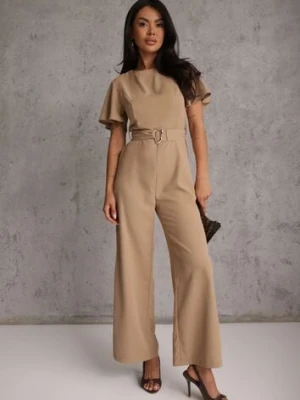Beżowy Kombinezon VICES Ozdobiony Paskiem i Klamrą o Nieregularnym Kształcie Metilaeno
