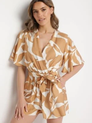 Beżowy Kopertowy Kombinezon z Wiskozą z Wiązanym Paskiem i Krótkimi Nogawkami Folamera melya by melody